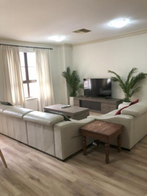 Superb Stay in Adelaides East End
